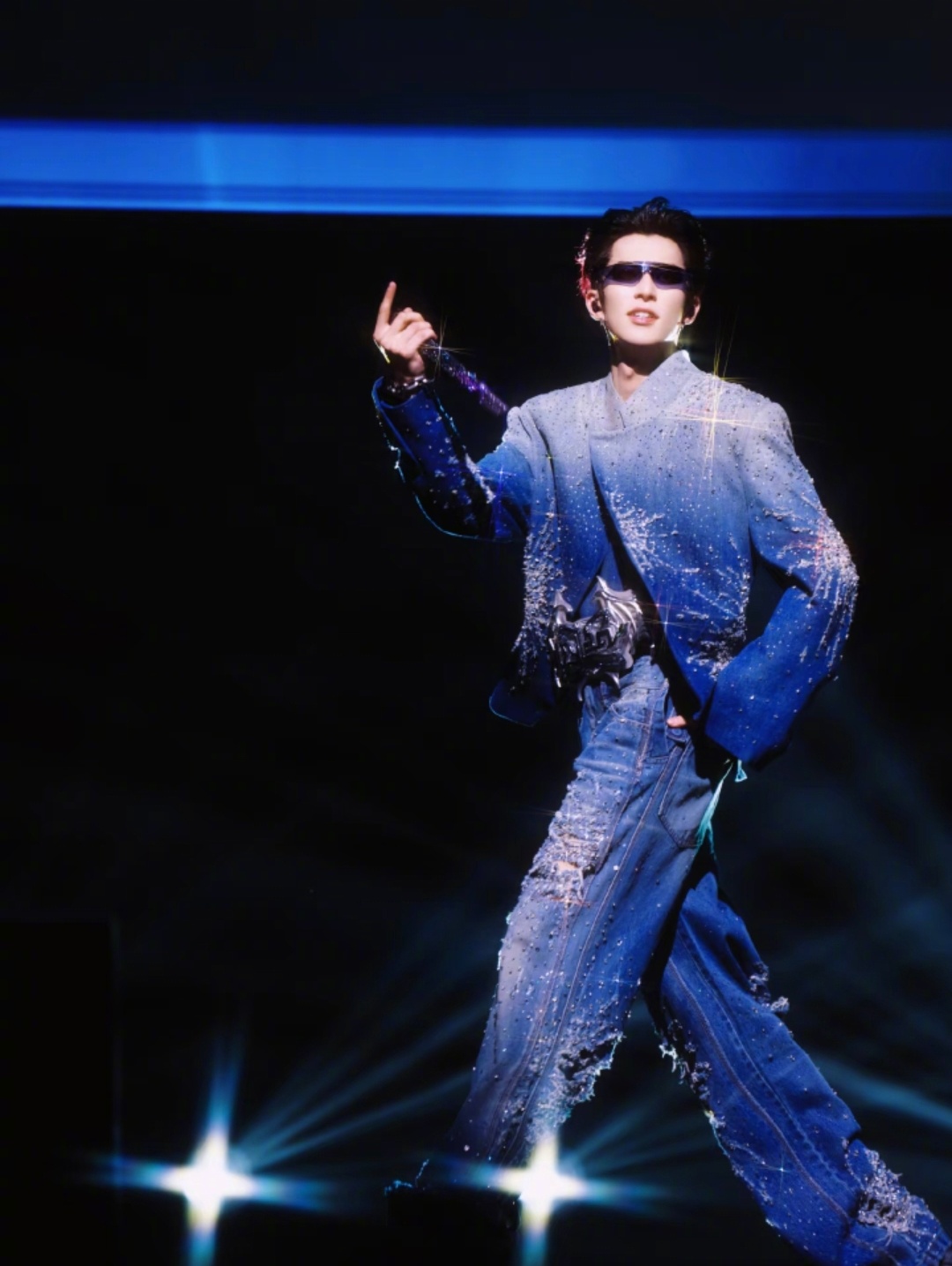 王鹤棣派许七安出征阅文盛典 谁被许七安的“云出席”整破防了？王鹤棣这波操作太有心