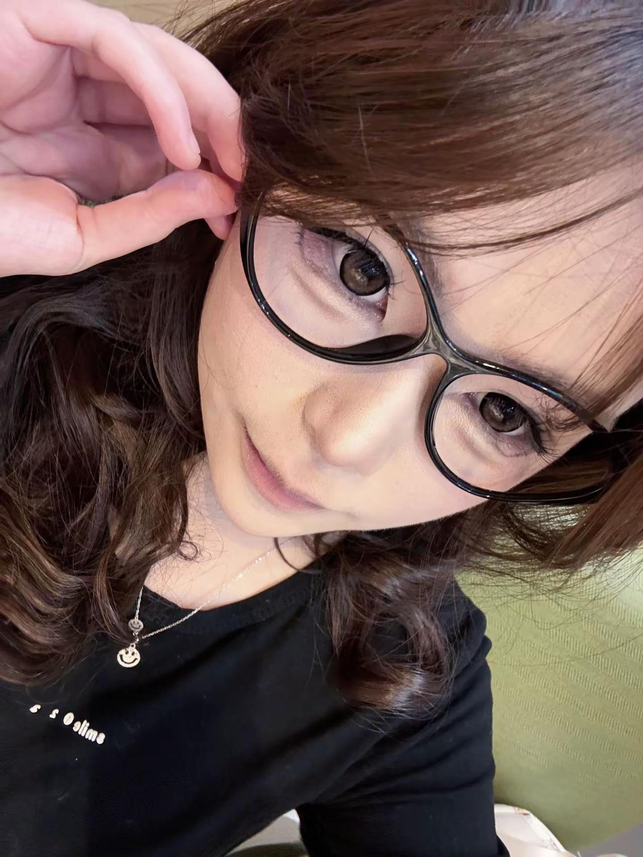 色字头上一把刀，能扛几刀是几刀！帅哥 帅哥哥 帅气小哥哥 营业中