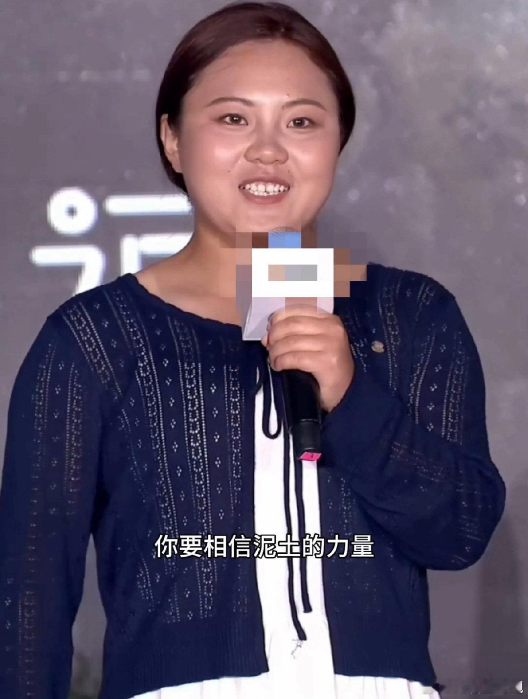 回村的年轻人后来都怎么样了 年轻人回村搞钱是清醒还是退步 泥土之中藏着生生不息的
