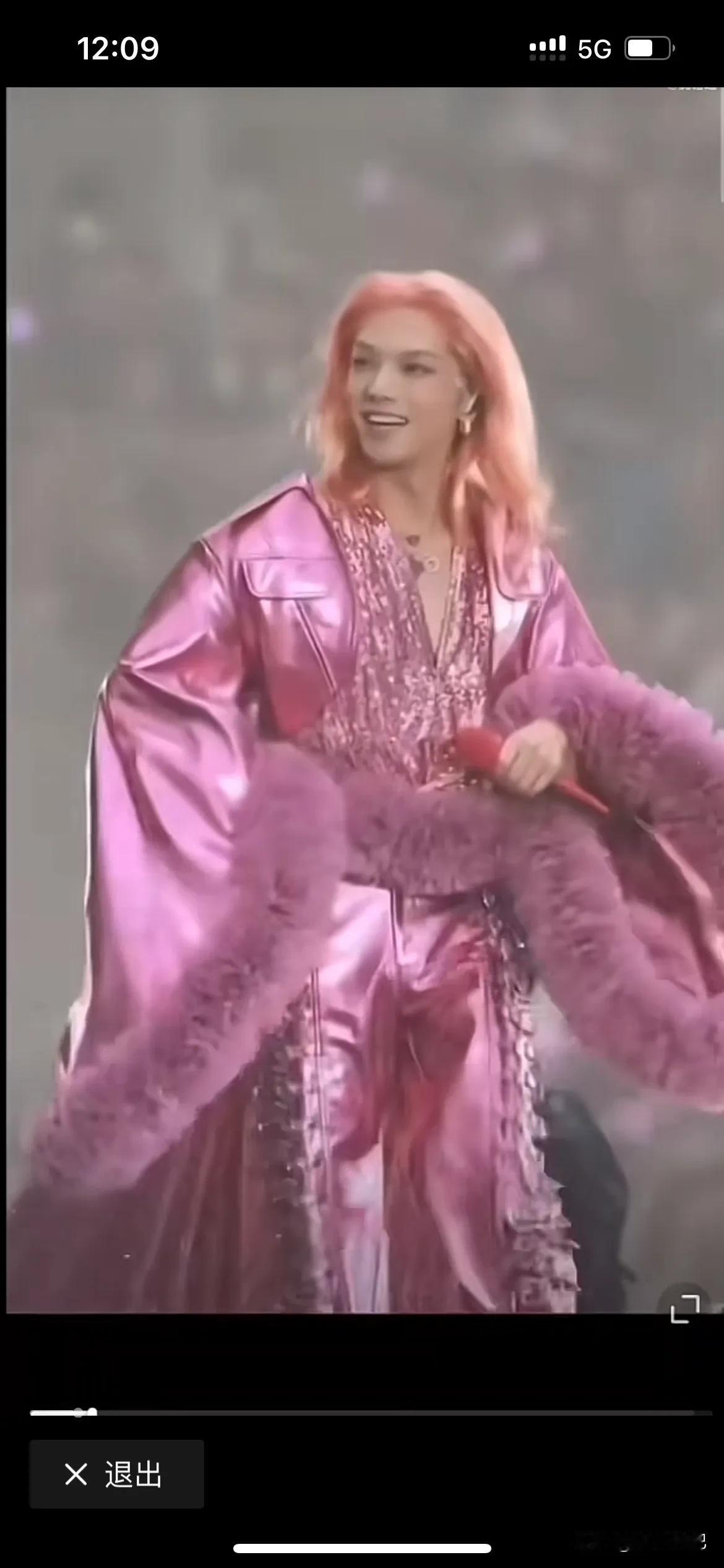 不管别人怎么嫉妒你，你还是我们心目中像花一样的美男子，你的独特魅力，各种风格打扮