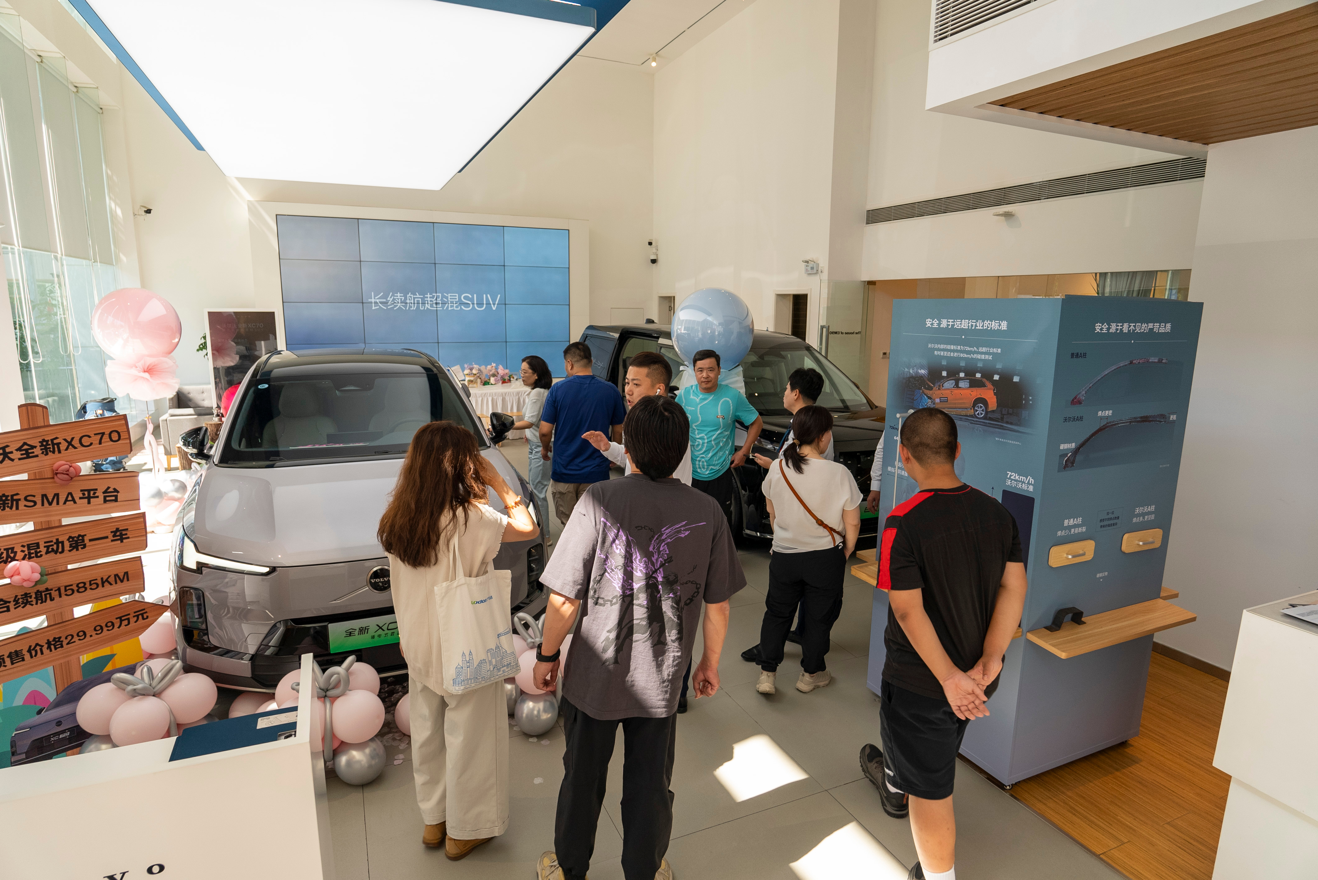 25年12月销量一出炉，各家成绩都很惊人啊，尤其是高端市场，大家都在玩命拼杀。结