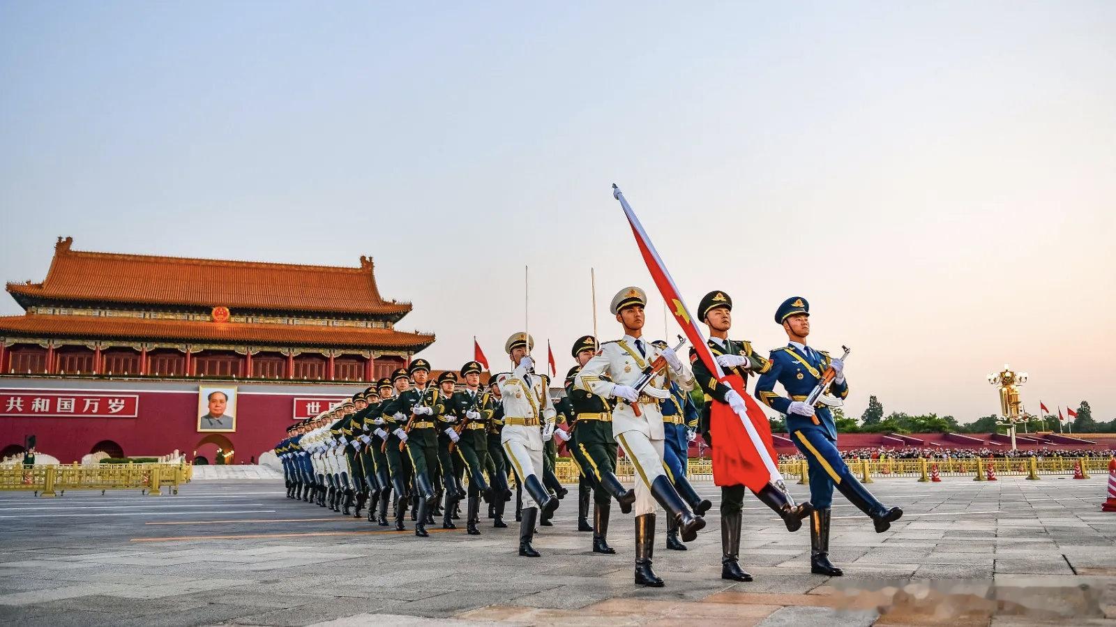 【他在，中国就平安！】毛爷爷护佑中国🇨🇳        当年，率先掌握工业科