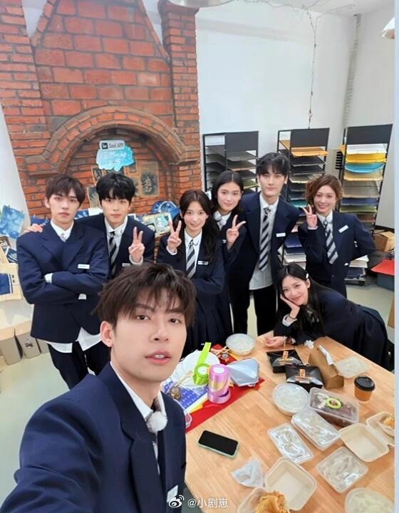 怦然心动20岁好青春啊！感觉每个人都能浅磕一下！大家现在有入坑的cp吗？我感觉每