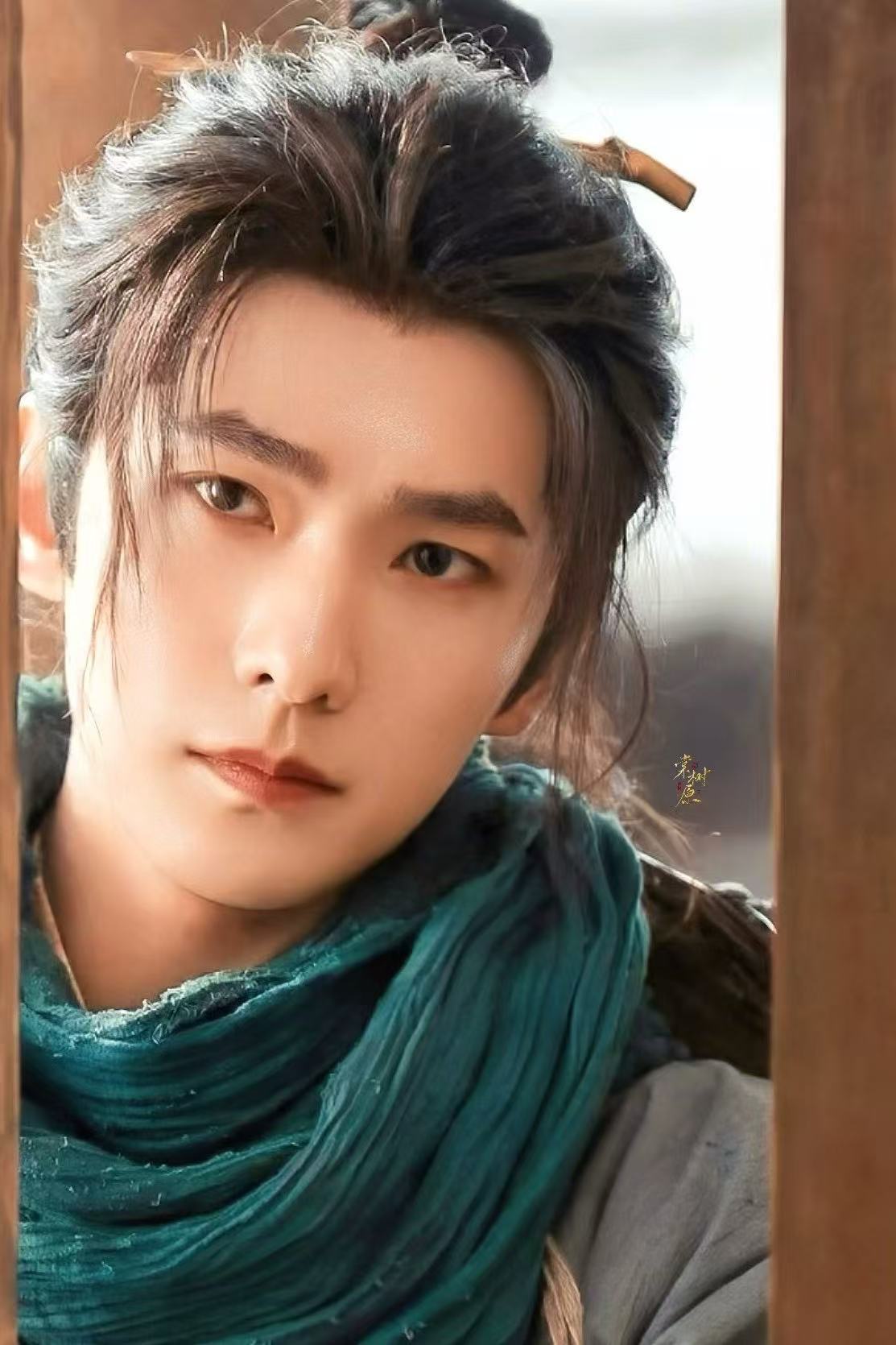 杨洋杨洋演少年将军一人千面不让江山首发剧照 一人千面真的没说错，杨洋这次又是完全