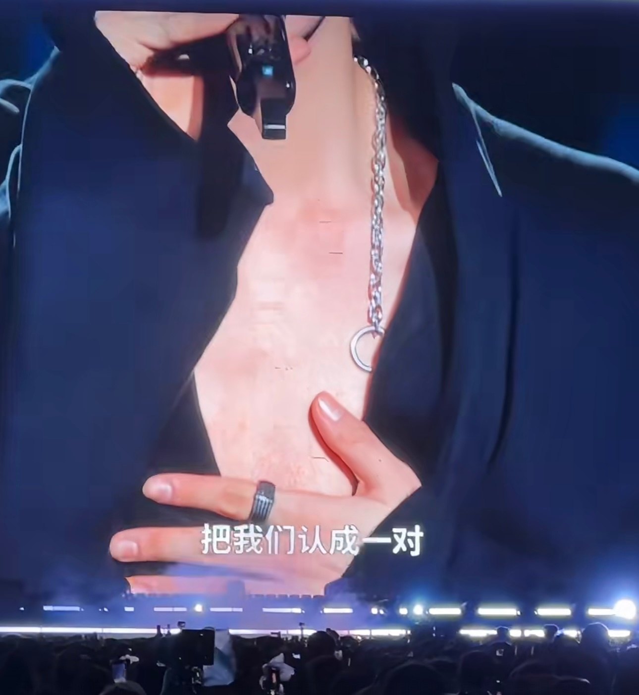 侯明昊帅爆了‼️ 摄影师加🍗 ​​​