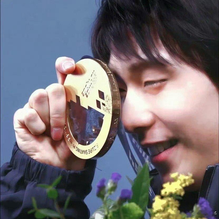 羽生结弦的含金量还在上升柚子要不咱们收拾收拾去米兰拿个金饼？ 