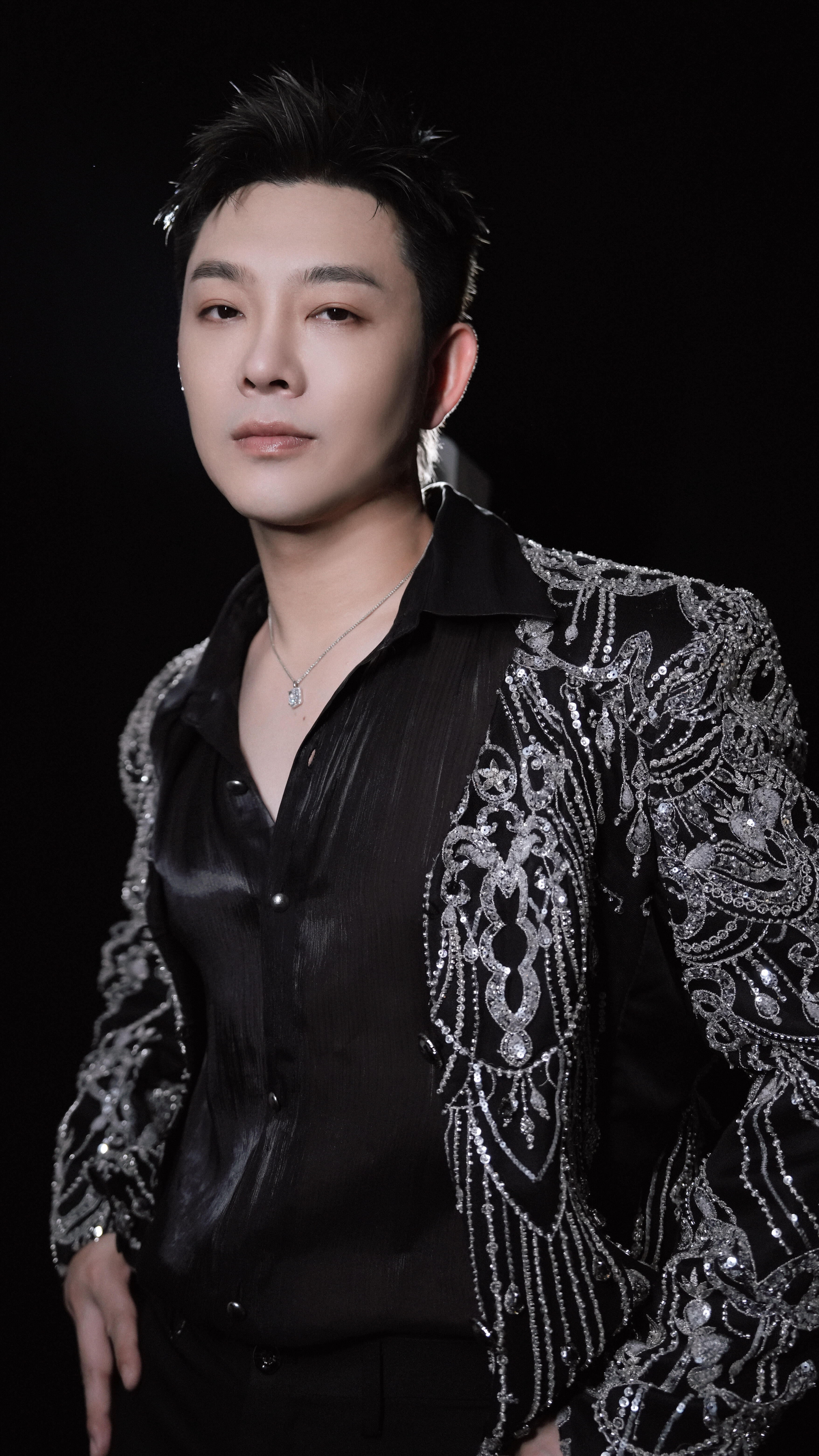 从《野狼》到《执子之手》，老舅用音乐编织了一代人的青春图鉴！北京最终站，必须亲耳