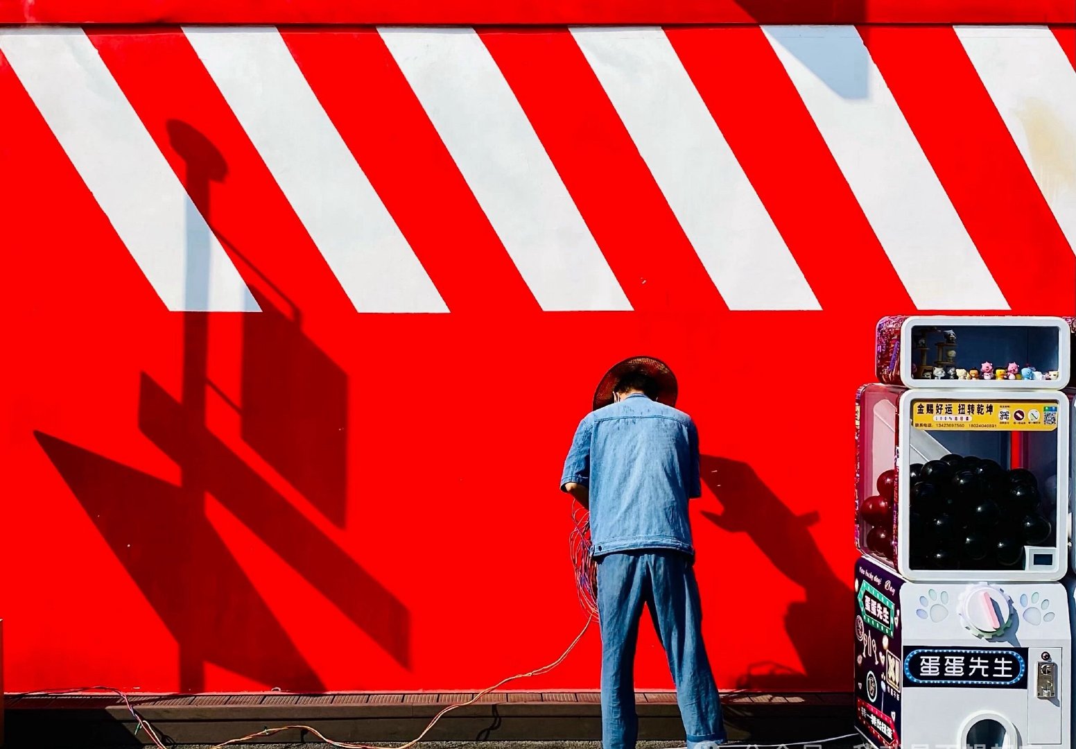 毕业2年后拉开差距的真相1、工资是最慢的钱挣方式靠工资，你永远富不了。工资3千到