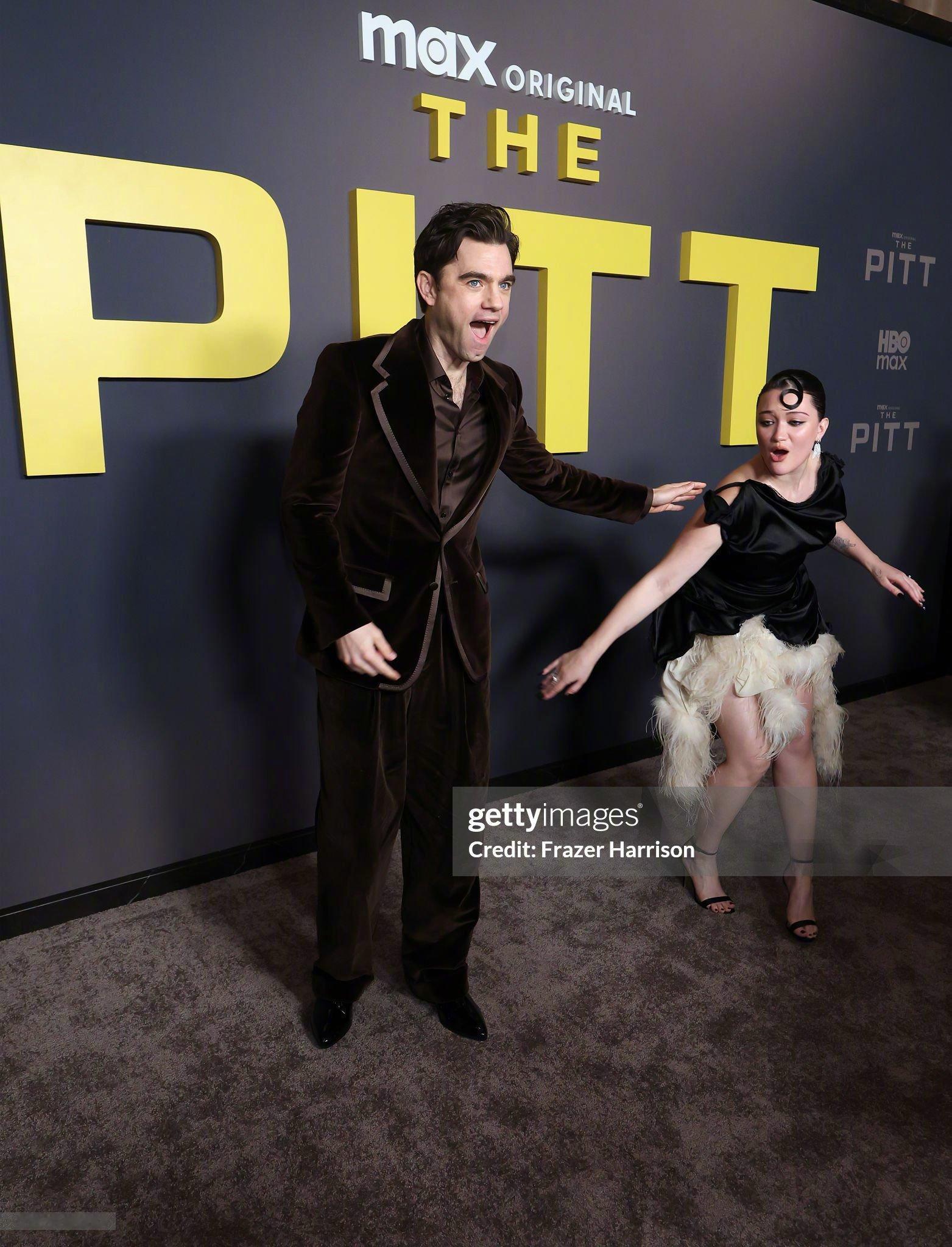 《匹兹堡医护前线》第二季首映礼。另外，本剧已经官方续订第三季。 