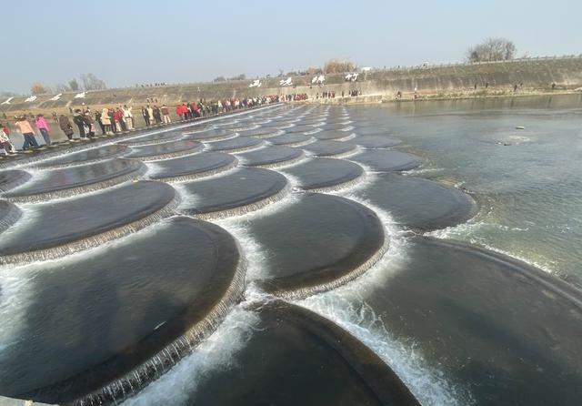 到处耀武扬威的美军，终究被“上天”收拾了！ 1月16日上午，一则炸裂消息传来： 