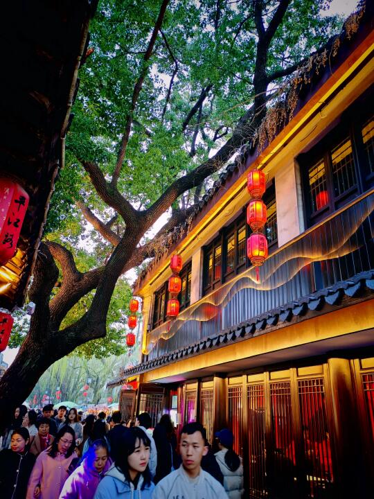 夜色下的平江路