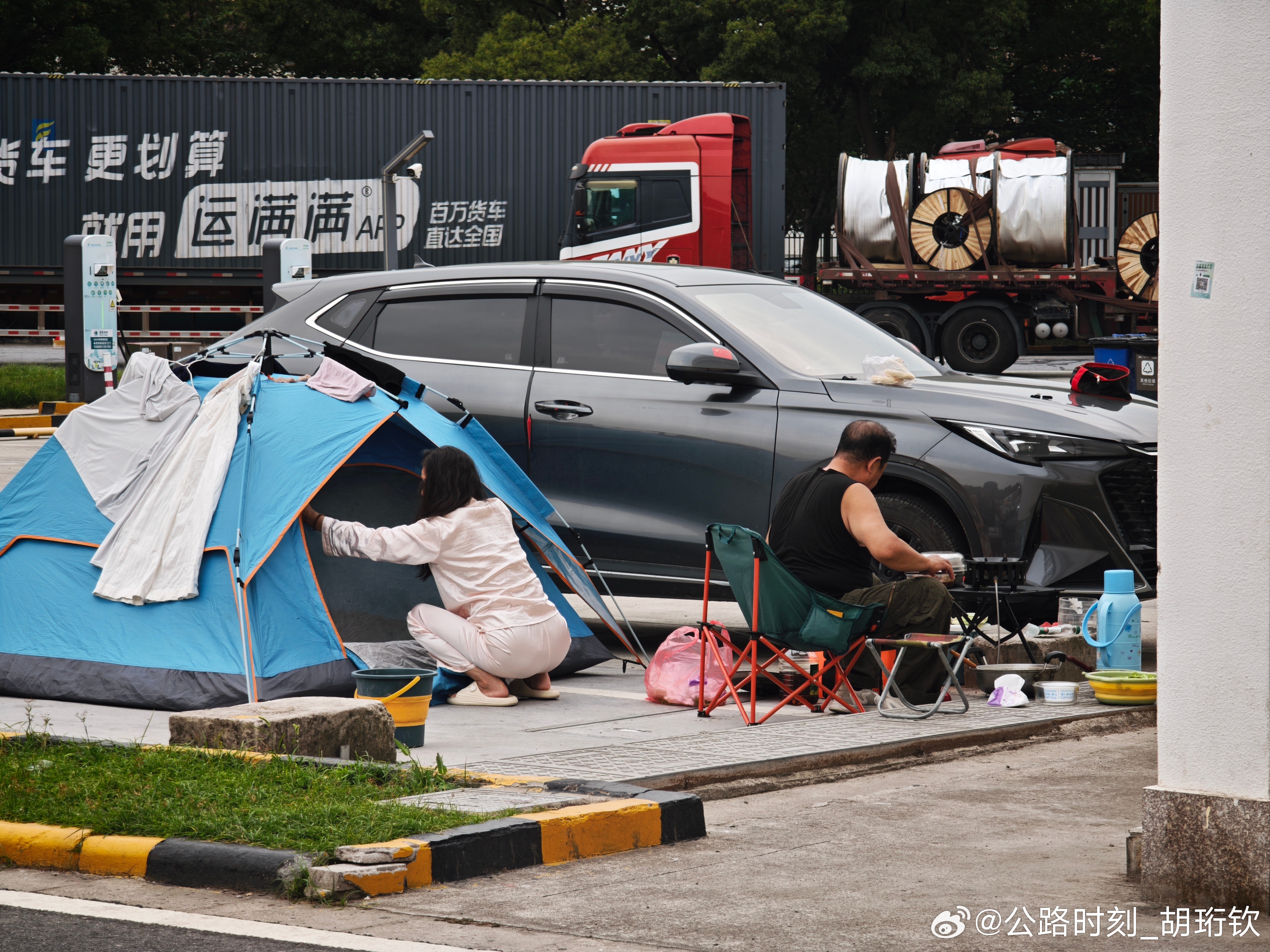 这是今晚在服务区住下了？ 湖州·湖州服务区(沪渝高速重庆方向)