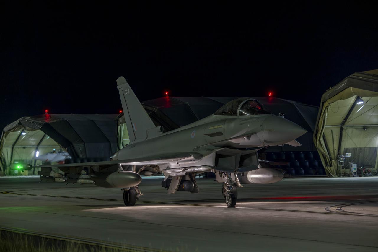 皇家空军夜间出动