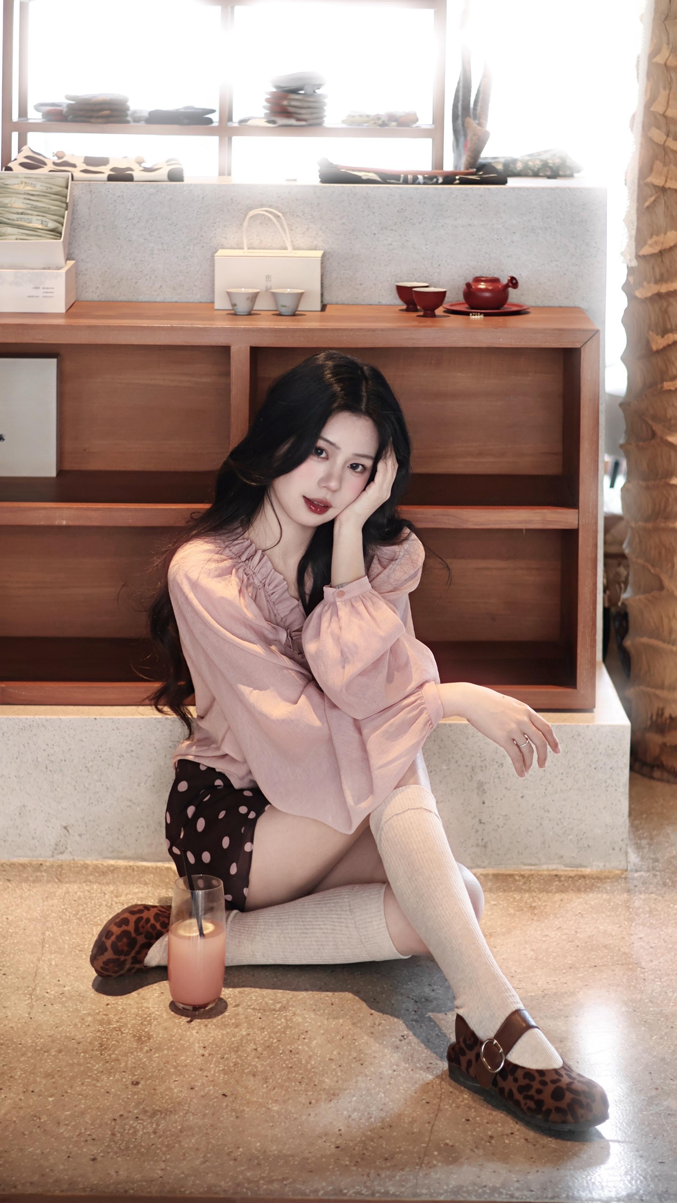 你应该想不到吧 有人会梦见16岁的你 然后用力记住一双早已遗忘的眼睛