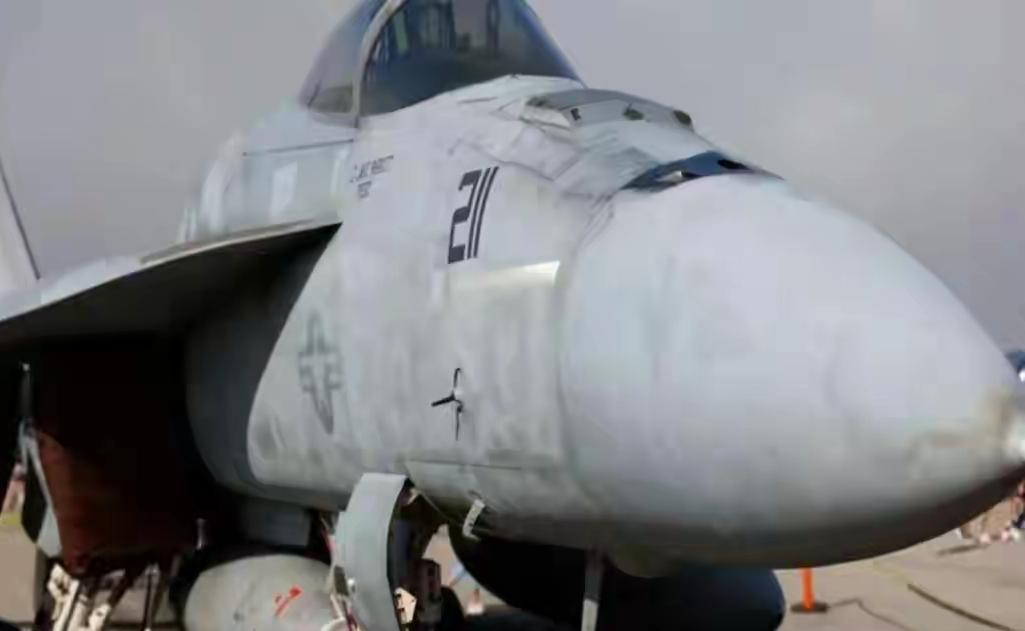 美军F - 18战机，是被美军“自己人”击落，真是奇葩！
据美国海军2025年1