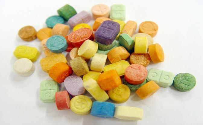 【#澳大利亚允许将摇头丸作为处方药#】：据《自然》报道，经过近3年协商，澳大利亚