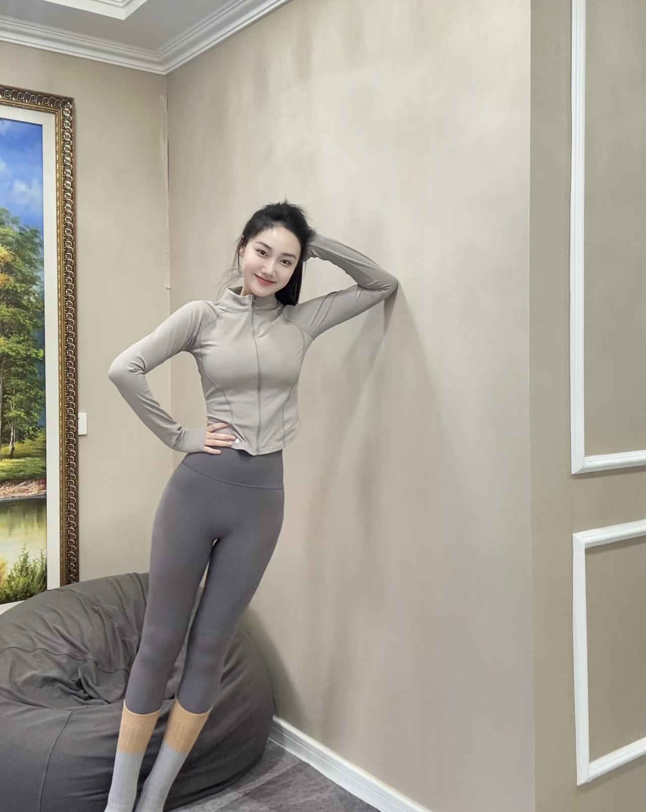 一个没什么朋友，连亲情都淡漠的人，离不开这4个原因！
 
生活里总有这样的人，身