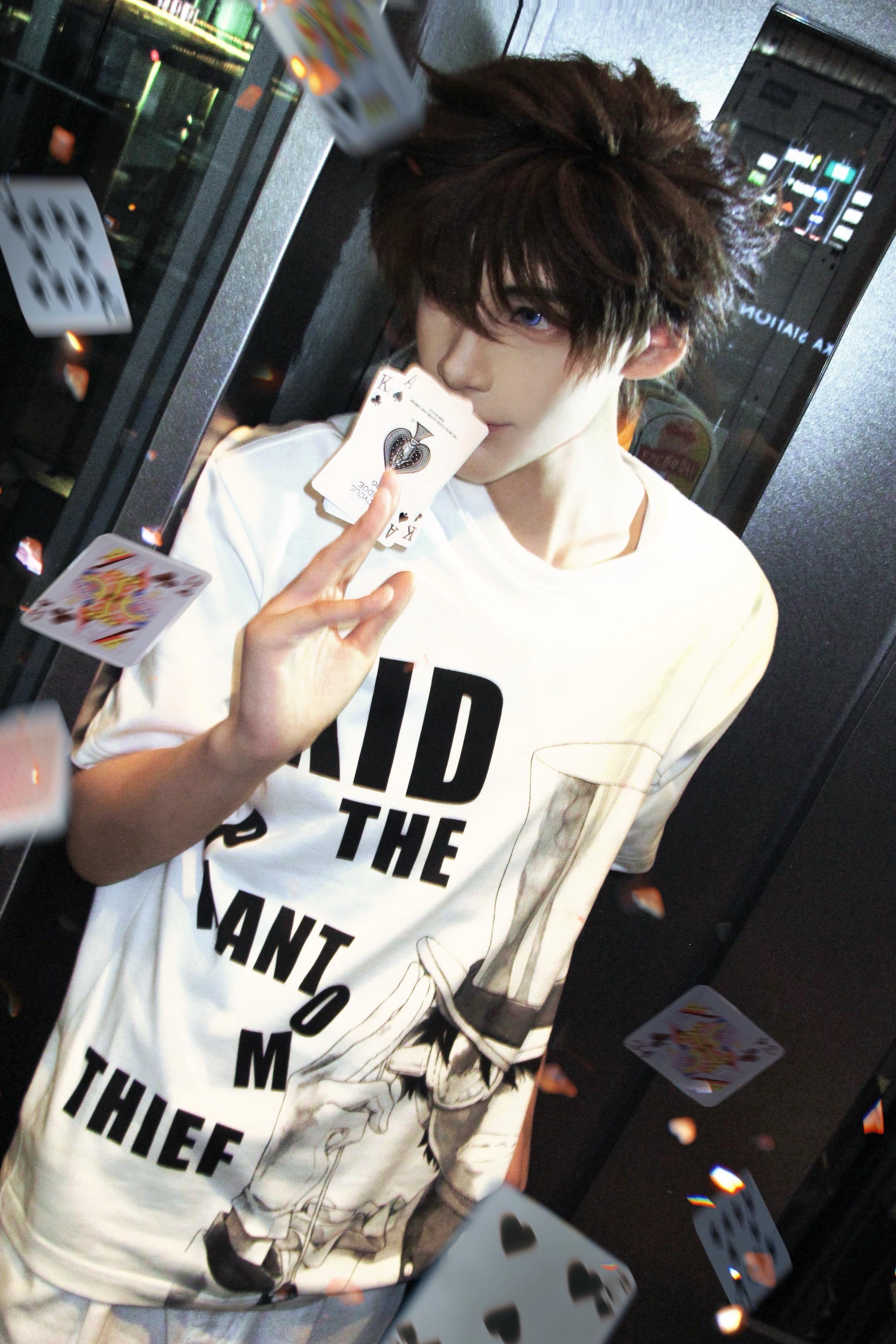 怪盗基德的真实身份是。