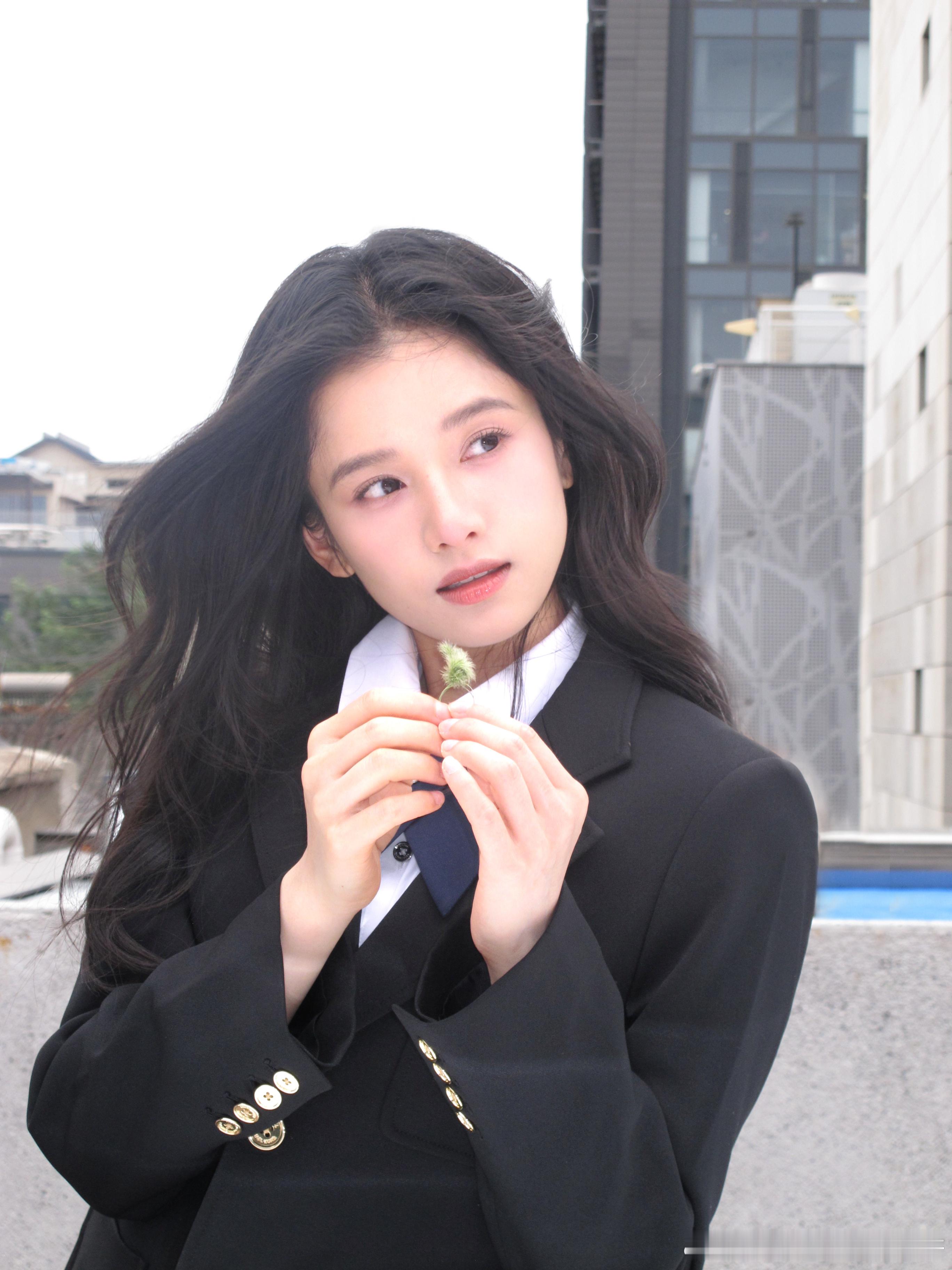 仪子好美哦 ​​​
