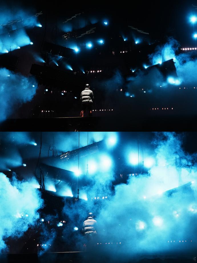 丁程鑫分享六周年演唱会彩排提词器，彩排照中认真模样，传递对舞台的重视，每一份准备