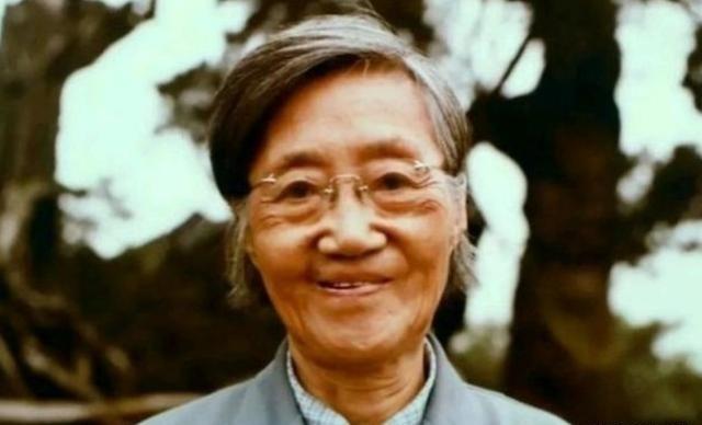 1961年，北大才女王承书抛弃丈夫和孩子，直到多年后，她顶着满头银发回到家乡，子