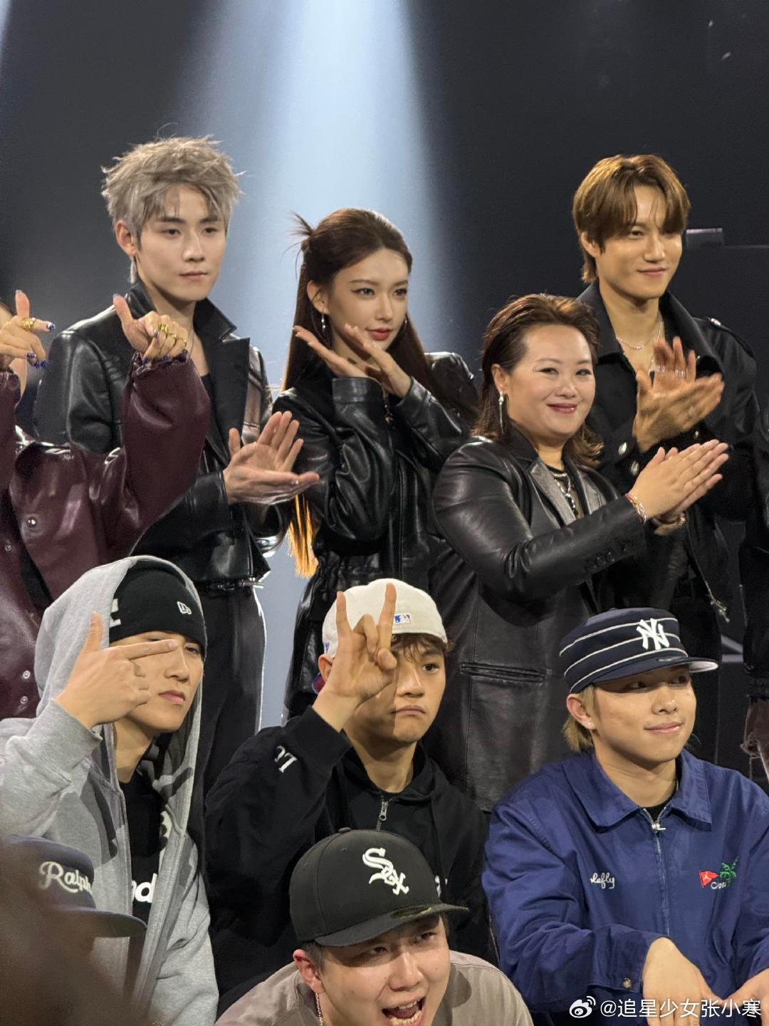 程潇金钟仁合照 程潇金钟仁合影，很会跳舞的两位！程潇金钟仁合影