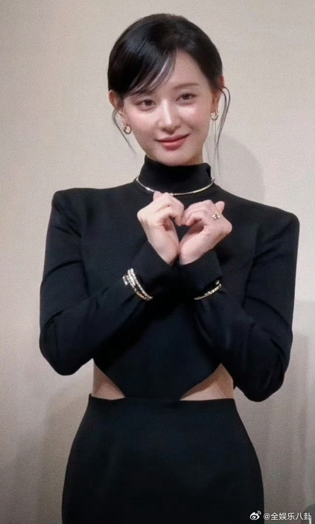 金智媛香港活动状态 金智媛宝格丽活动生图金智媛在香港宝格丽活动中，宛如黑天鹅般高