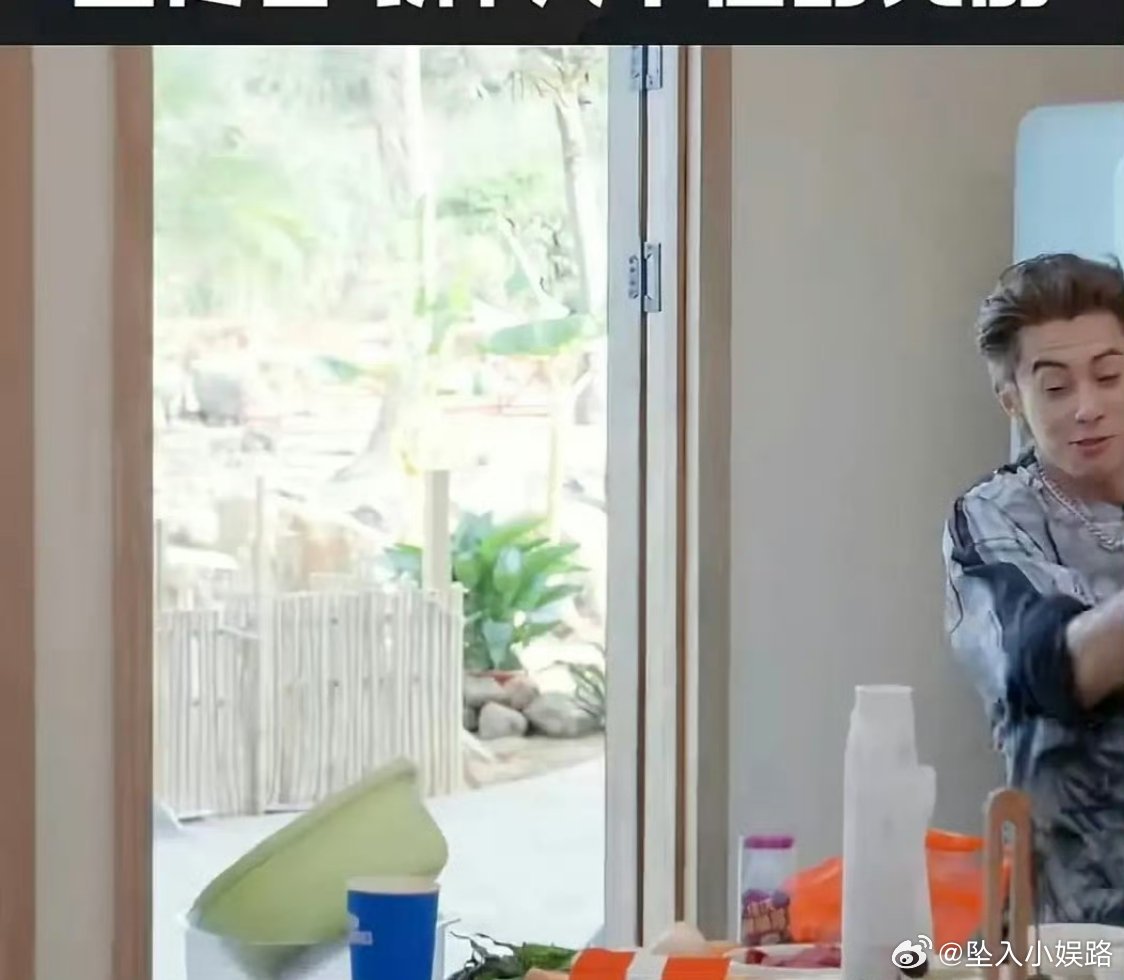 东方青苍这个妆造给王鹤棣的加成这么大吗 