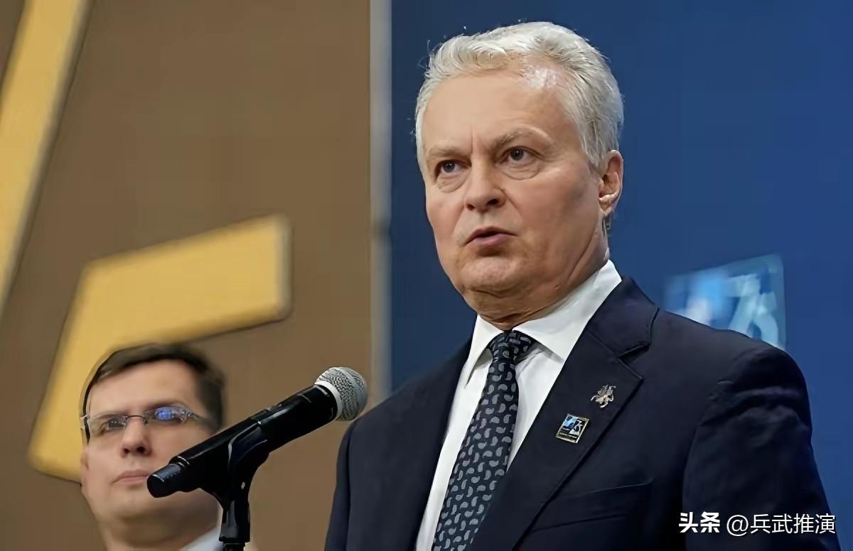 一人唱红脸，一人唱白脸，立陶宛总统强硬通告中国：不会下跪认错，要求中国让步给台阶