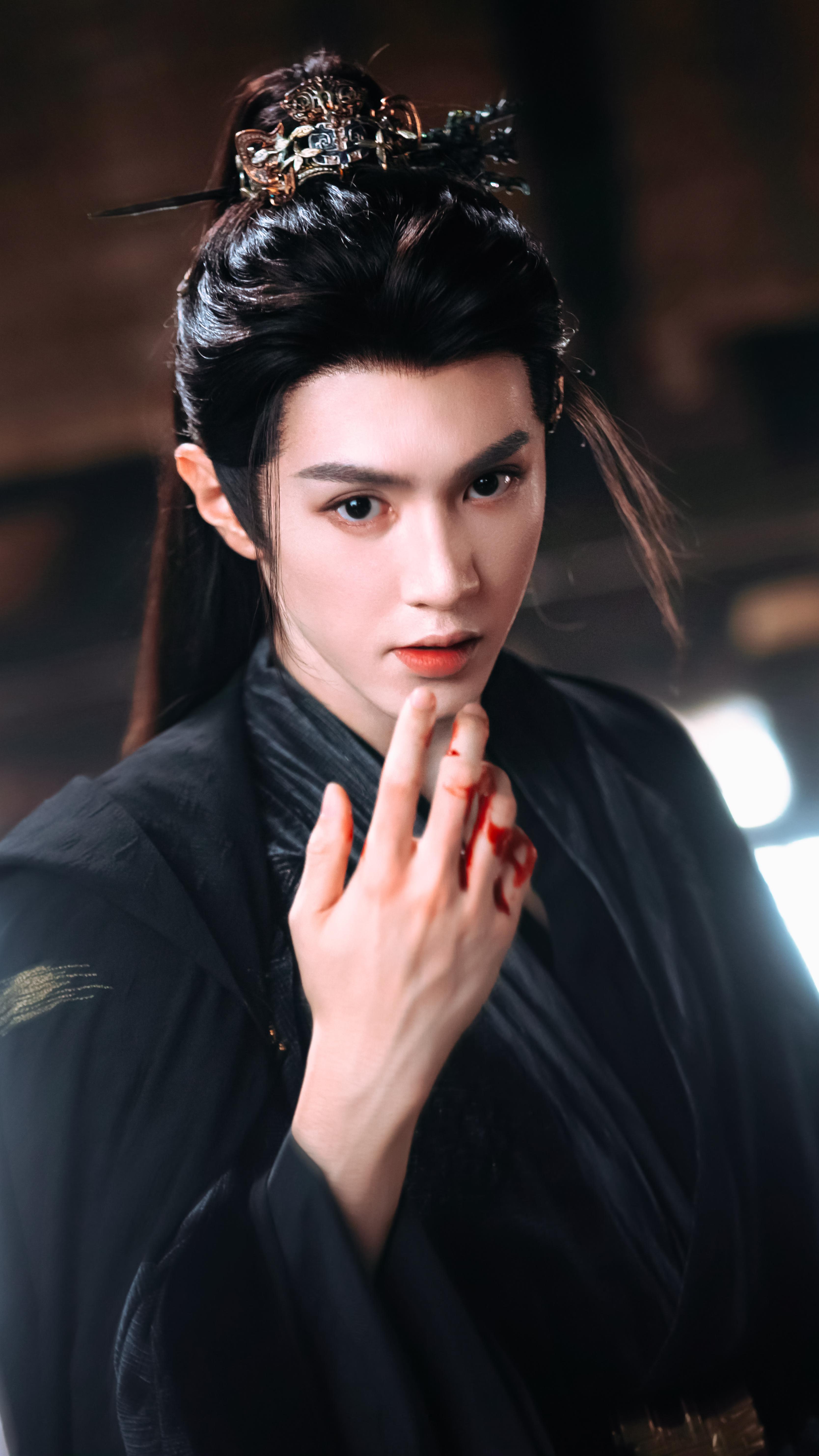 陈哲远男鬼味儿《一笑随歌》陈哲远的表演太贴了！从暗处现身的时机，到“我让你走了吗