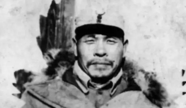 1951年，一名特务在审讯室中大喊：“我的同伙？说出来吓死你们，对方可是华北军区