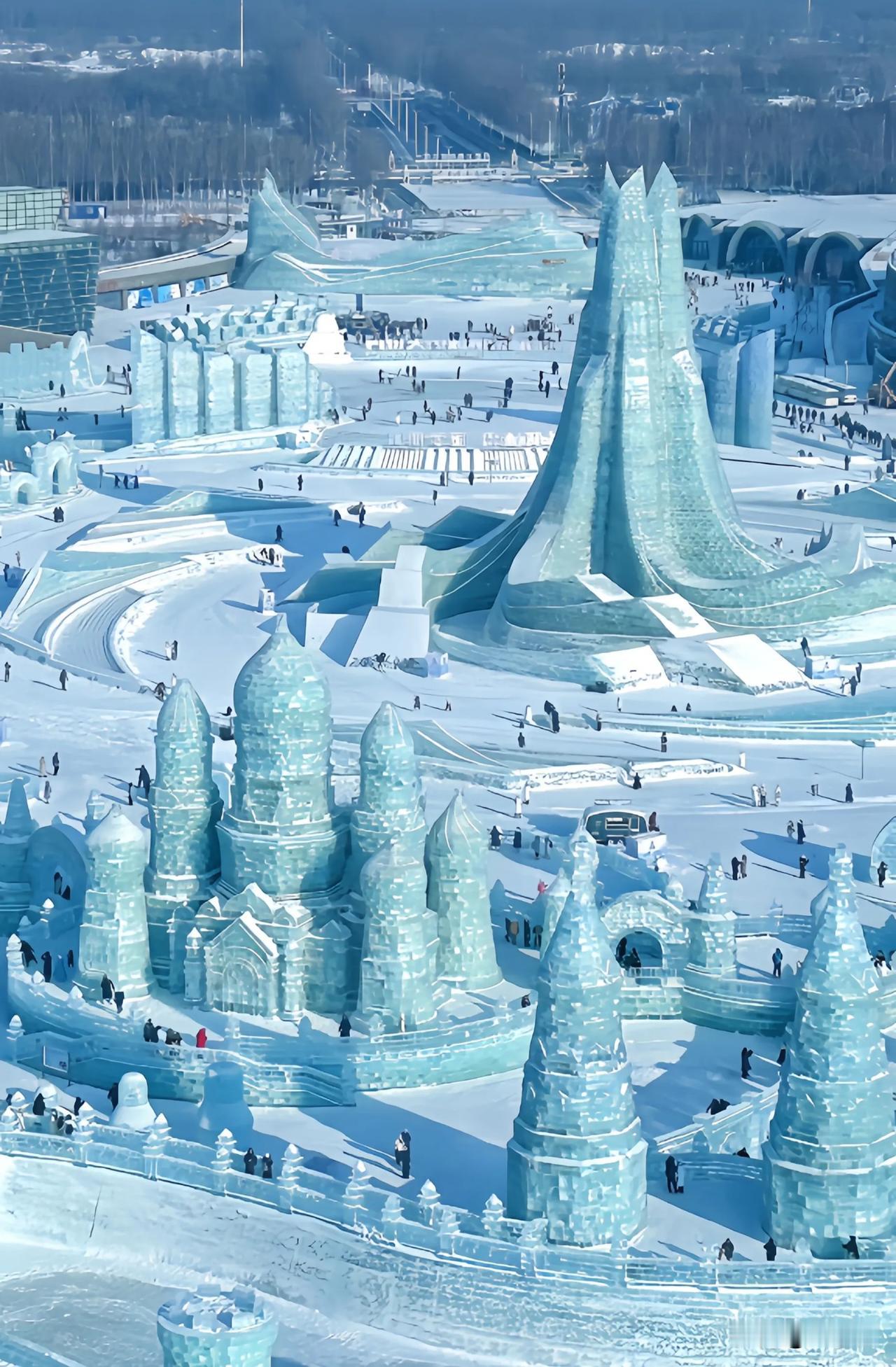 投入35亿巨资的哈尔滨冰雪大世界，是赚是赔？

2023年，冰雪大世界迎来客流量