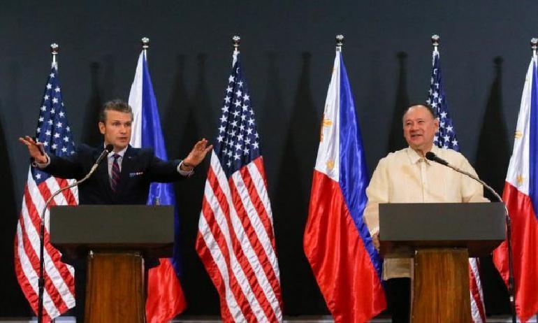 快讯！快讯！。
美国突然宣布了。
在一场多边防务会议现场，据美方与菲方通报，双方