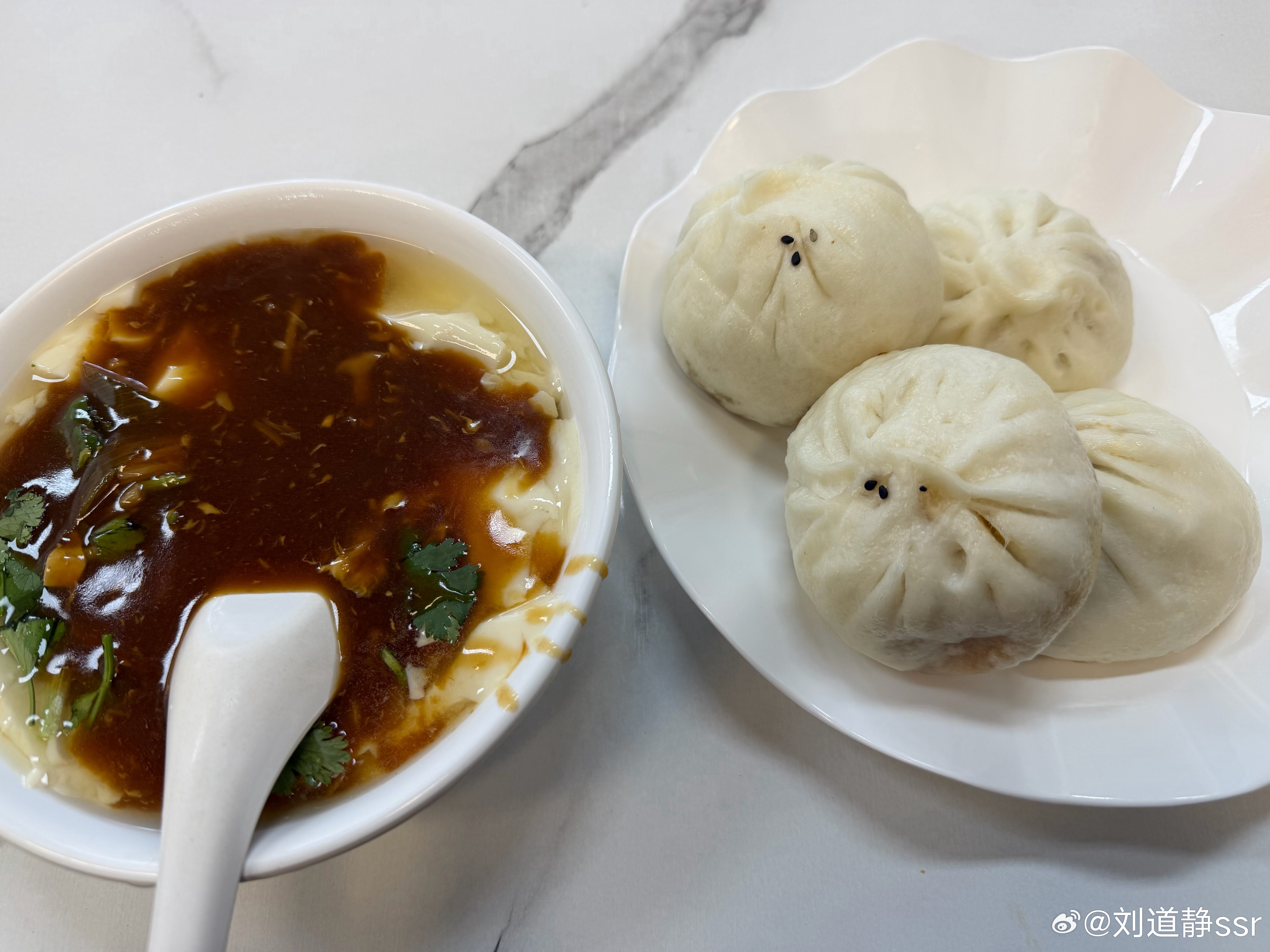 早哟！今天去外面吃的早饭～大家吃早饭了吗？ 