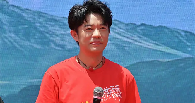 《苍茫爱》路演 曾毅回应网梗：每天都是闯的好时候