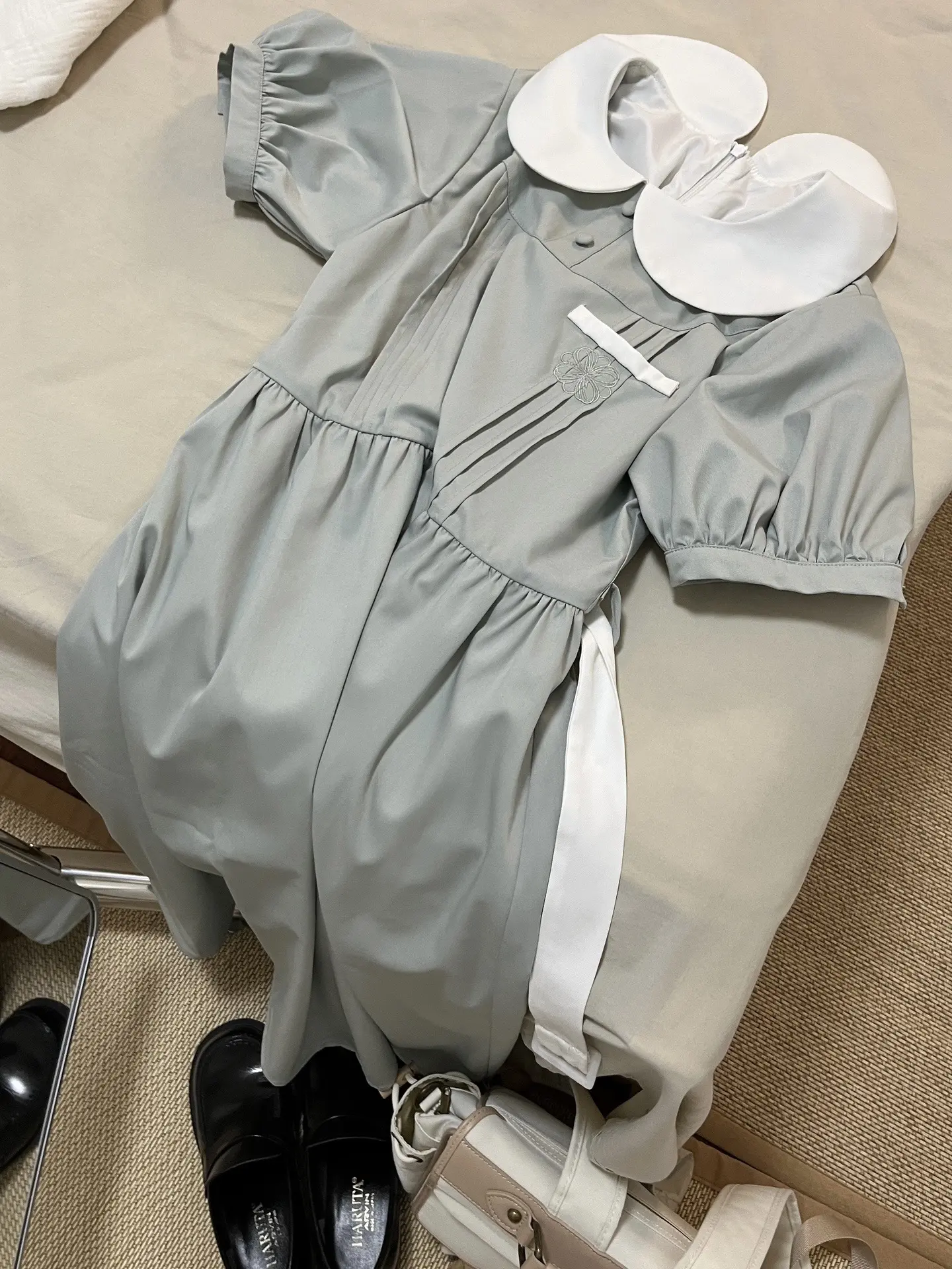 好特别的灰绿色！（📢小山茶盛夏服4月中旬再贩