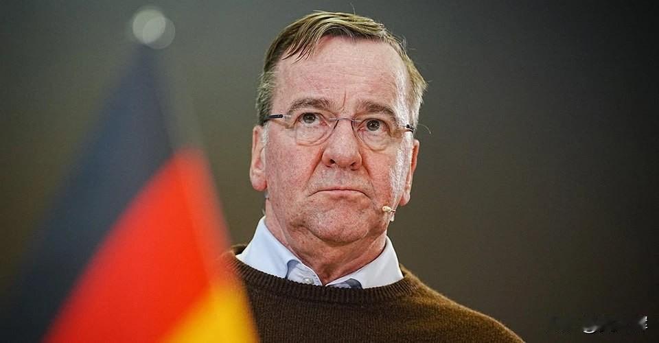 德防长：若普京真心和谈，根本无需旁人督促，所谓能源停火毫无诚意
 
德国国防部长