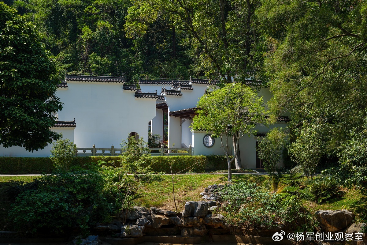 农业是永远的刚需，却也是社会资本的“伤心地”。问题根源在于用工业化或互联网的“快