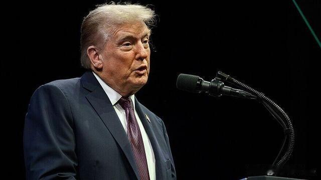 美军遇袭后紧急出动F16，巴尔米拉上空惊现战机，特朗普我们不会沉默
 
12月1