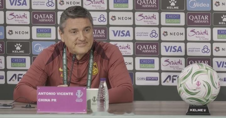 安东尼奥将不透露半决赛策略安东尼奥这种谨慎态度既展现了对比赛的重视，也为团队保留