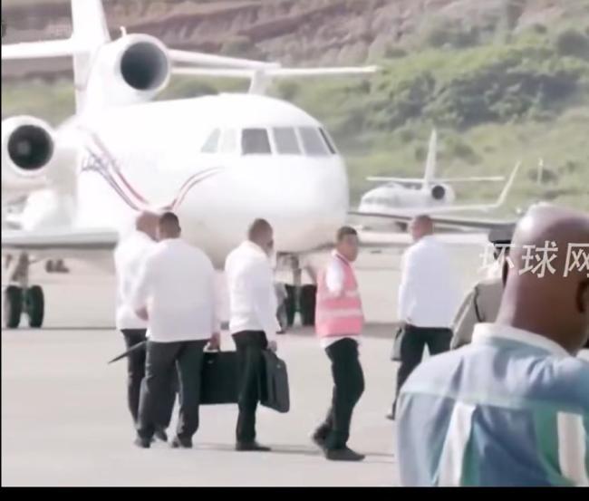 美媒劲爆！美特工策反委总统专机飞行员内幕曝光！


美国特工这次玩大了！竟然把手