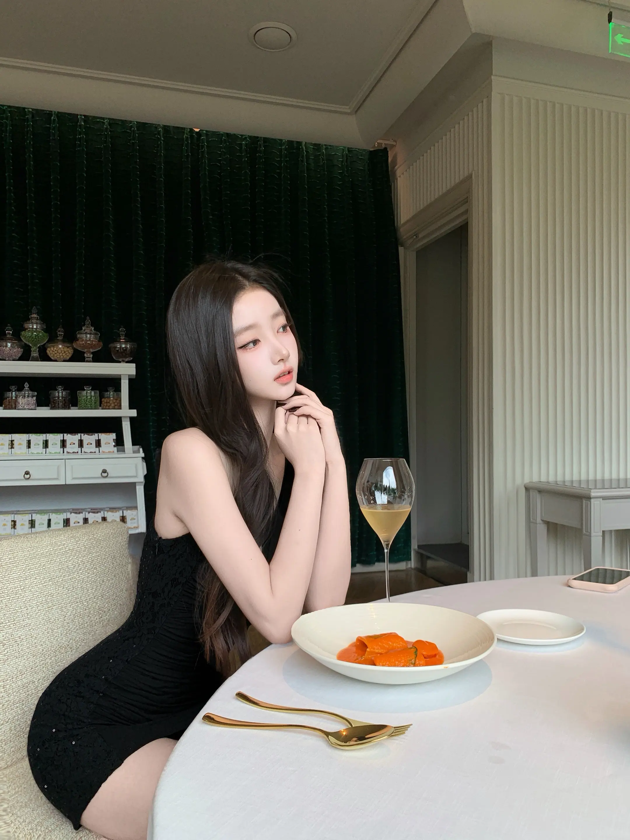 女孩啊 你嘴上说着以貌取人 结果半夜掉眼泪爱上一只猪