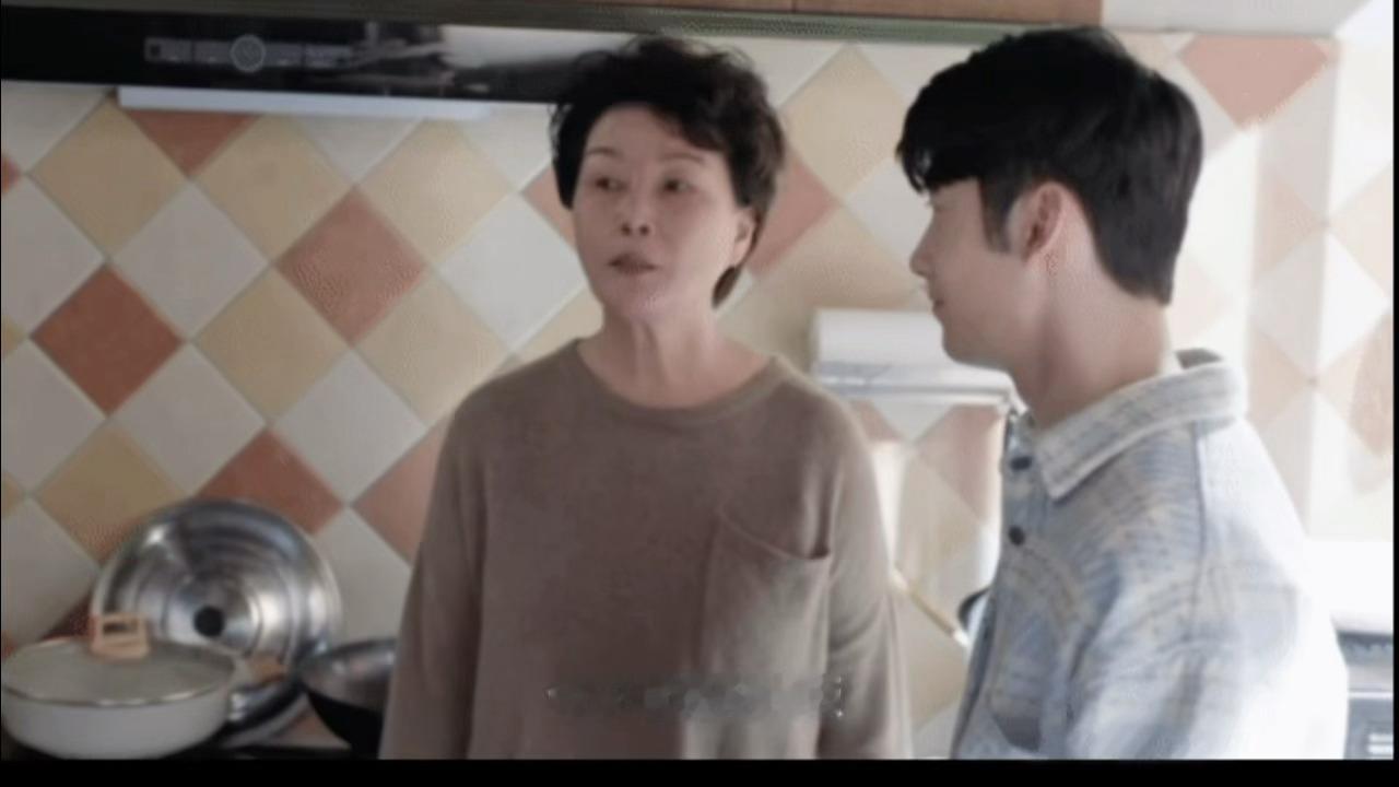 原来工作不体面连恋爱的资格都没有爱情有烟火《爱情有烟火》这段戏直接把现实的残酷摆