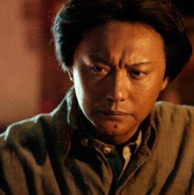 90周年两部长征大剧同时开播一部口碑爆火一部褒贬不一差距太真实