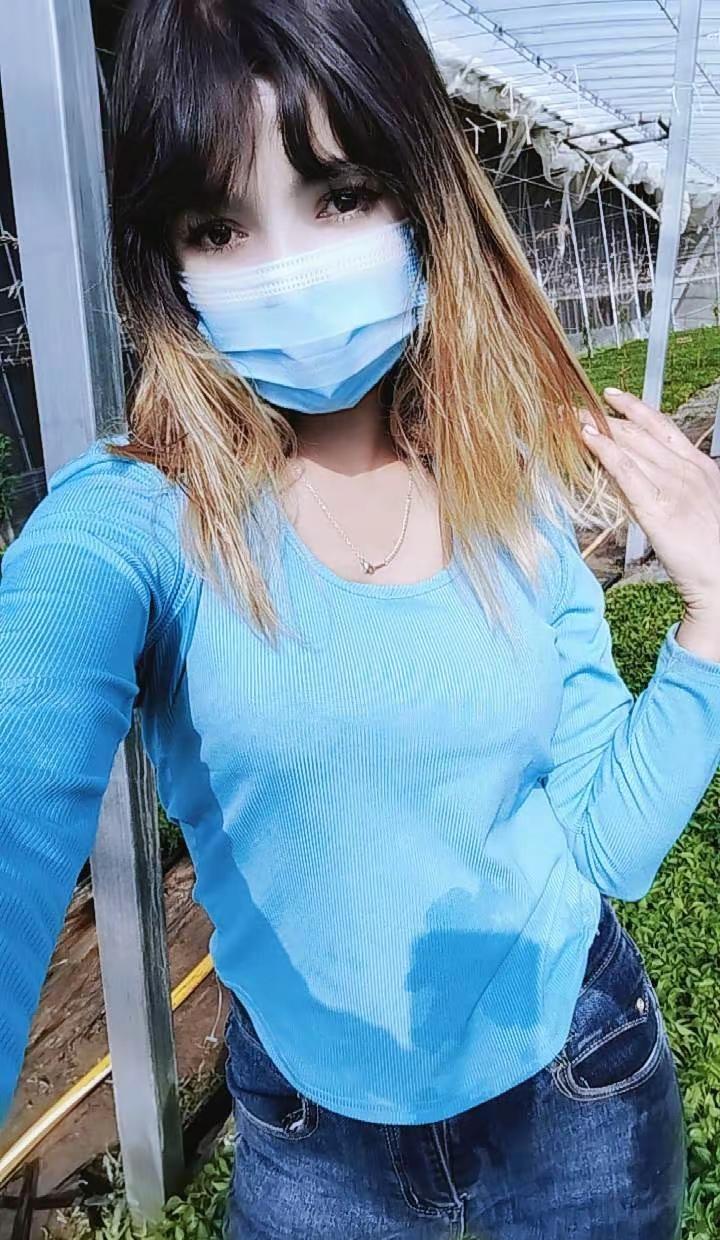 耽误你几秒为我心动一下 外拍今日穿搭分享 分享穿搭外拍📷 日常穿搭的户外表达 
