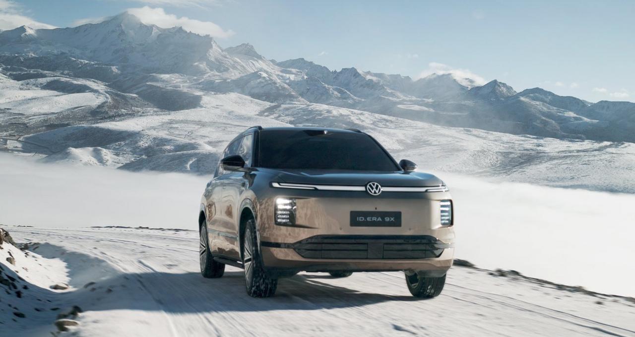 入门版即标配双电机四驱、零重力座椅、激光雷达、主动后轮转向等核心配置，

颠覆了