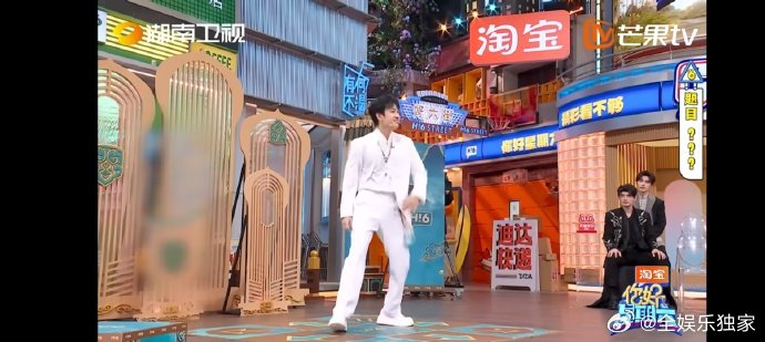 敖子逸扭秧歌版trouble maker 笑不活了！敖子逸把秧歌跳出了新境界，前