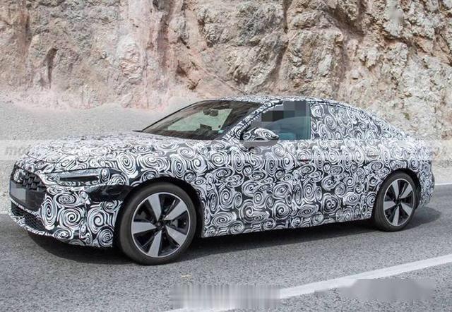 #大v聊车# 【奥迪全新一代A4将停售燃油版，转向纯电动，并有望由A5系列取代】