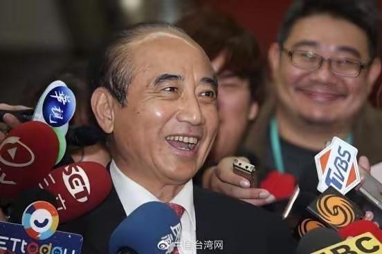赖清德这回反应够快的！
​王金平前脚刚把话摊开——主权归一、防务外交归中央，剩下