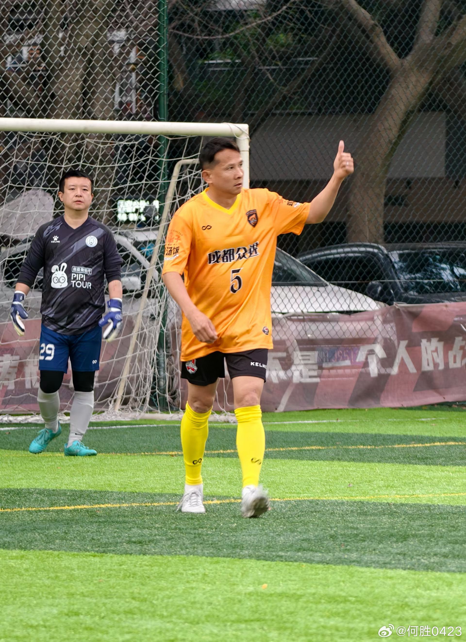 张雪峰老师应该和我算同龄人了，比我还小几岁，不敢想象他的家人和女儿有多难过，意外